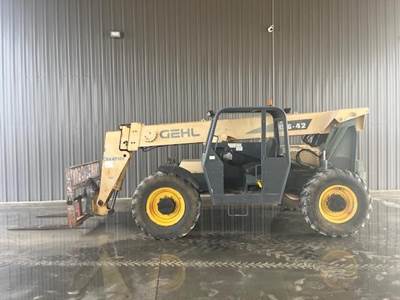 Gehl RS6-42 Telehandler - 6000lb Capacity, 42ft Lift Height