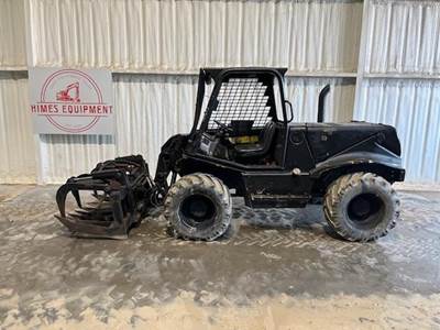 JCB 520 Telehandler - 4400lb Capacity, 16ft Lift Height