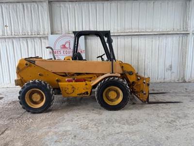 JCB 520 Telehandler - 4400lb Capacity, 19ft Lift Height