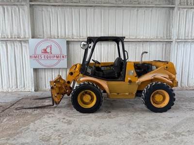 JCB 520 Telehandler - 4400lb Capacity, 19ft Lift Height