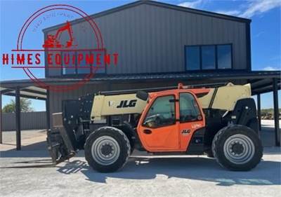 JLG 1055 Telehandler - 10000lb Capacity, 55ft Lift Height