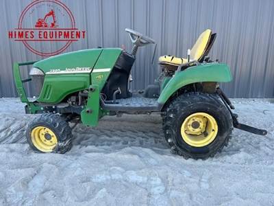 John Deere 2305 Tractor