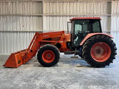 Kubota M125X Tractor