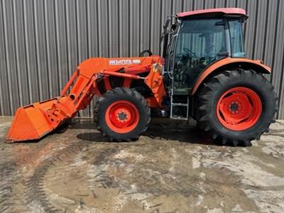 Kubota M5-111D Tractor