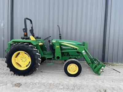 John Deere 5075E Tractor