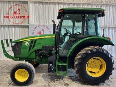 John Deere 5085M Tractor