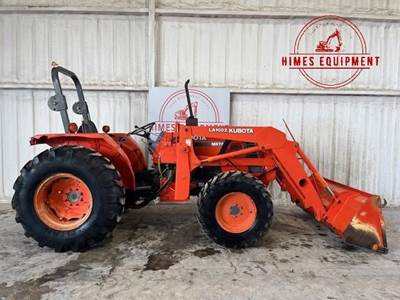 Kubota M5700 Tractor