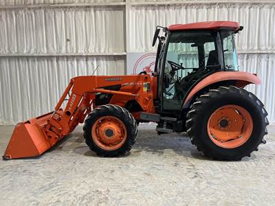 Kubota M6040D Tractor
