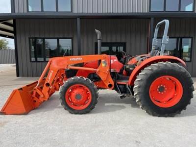 Kubota M6060HD Tractor