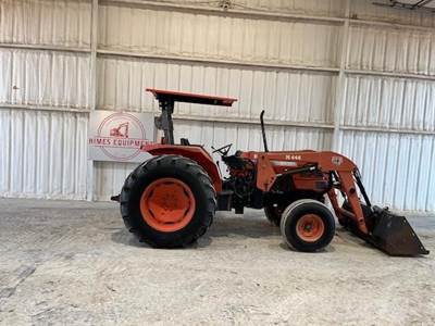 Kubota M9000 Tractor