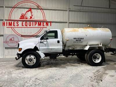 Ford F-750 Water Truck - 210HP