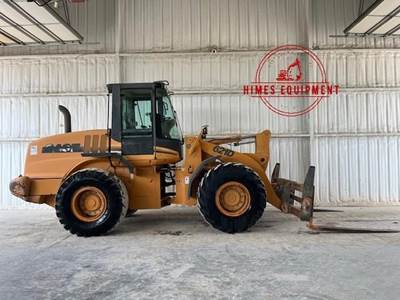 Case 621D Wheel Loader