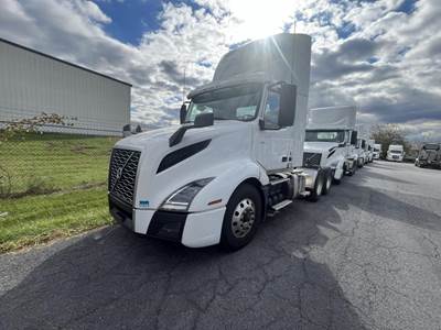 2021 Volvo VNL300 Day Cab Truck Fed Ex Ground Specs Manual 10 Speed