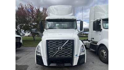 2021 Volvo VNL300 Day Cab Truck Fed Ex Ground Specs 12 Speed Automatic