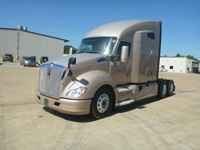 2021 Kenworth T680 Sleeper Semi Truck Cummins 450HP 420K Miles