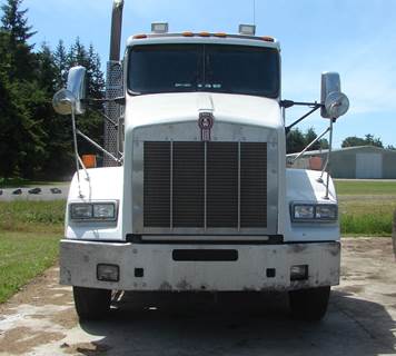 2011 Kenworth T-800 Day Cab Truck