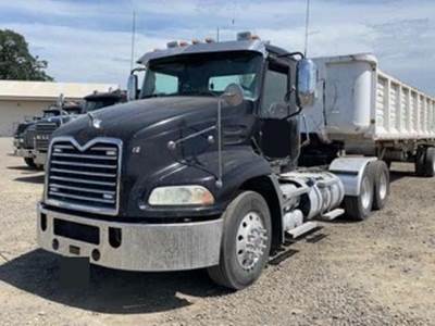 2011 Mack CXU613 Day Cab Truck