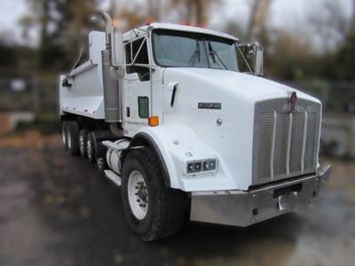 2006 Kenworth T800 Dump Truck