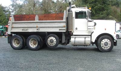 1986 Kenworth W-900 Dump Truck
