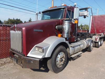 2012 Kenworth T800 Roll Off Truck