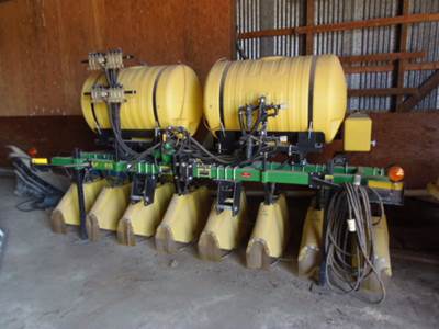 2015 Willmar Redball 915 Row Crop Hooded Sprayer