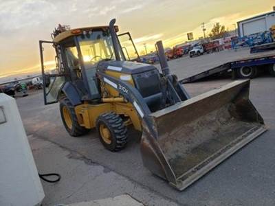 John Deere 310K Backhoe
