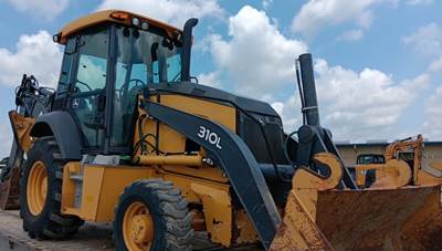 John Deere 310L Backhoe