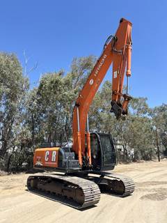 Hitachi ZX210LC-6N Excavator