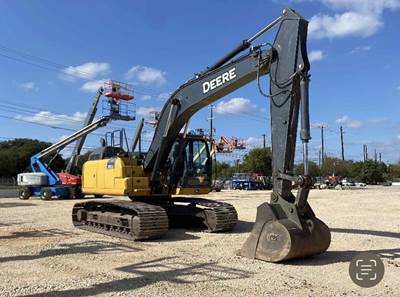 John Deere 210G LC Excavator