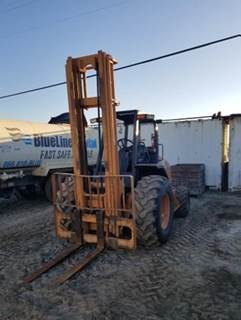 Case 586H Rough Terrain Forklift