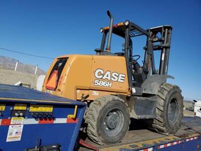 Case 586H Rough Terrain Forklift