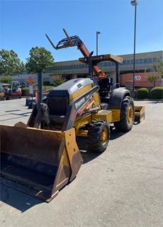 John Deere 210L EP Tractor Loader