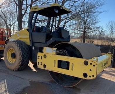 BOMAG BW211D-50 Smooth Drum Roller Compactor