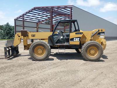 Caterpillar TH460B Telehandler