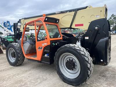 JLG 1055 Telehandler