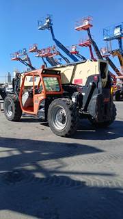 JLG 1055 Telehandler - 10000lb Capacity, 55ft Lift Height