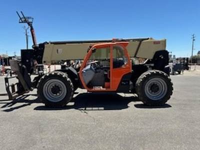 JLG 1055 Telehandler