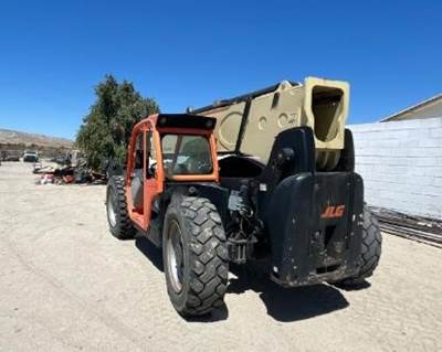 JLG 1255 Telehandler - 12000lb Capacity, 55ft Lift Height