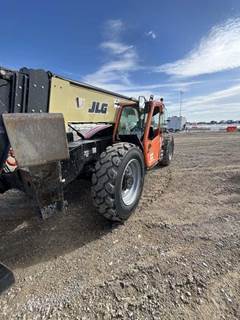 JLG 1055 Telehandler - 10000lb Capacity, 55ft Lift Height