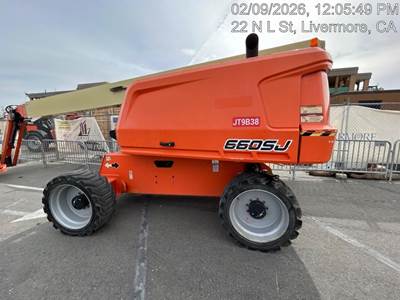 JLG 660SJ Telescopic Boom Lift
