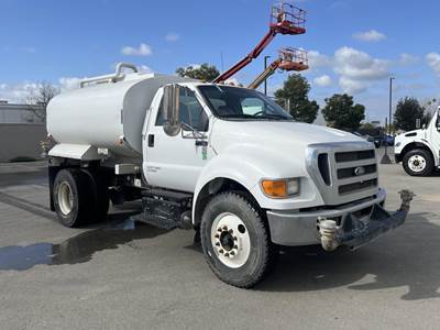 Ford F-750 Water Truck