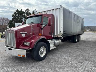 Kenworth T800 Tandem Axle Curtain Side Truck - Caterpillar, 350HP, 13 Speed Manual