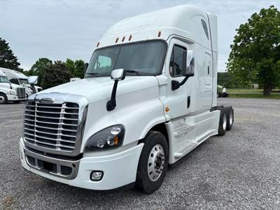Freightliner Cascadia 125 Sleeper Semi Truck - Raised Roof Sleeper, Detroit 500HP, 13 Speed Manual