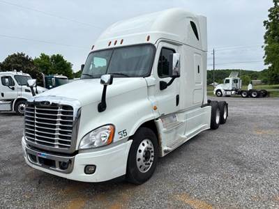 Freightliner Cascadia 125 Sleeper Semi Truck - Raised Roof Sleeper, Detroit 430HP, 13 Speed Manual