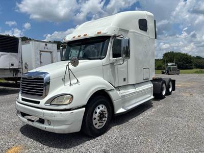 Freightliner Columbia 120 Sleeper Semi Truck - Raised Roof Sleeper, Detroit 455HP, 10 Speed Manual