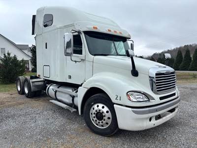 Freightliner Columbia 120 Sleeper Semi Truck - Raised Roof Sleeper, Detroit 500HP, 10 Speed Manual