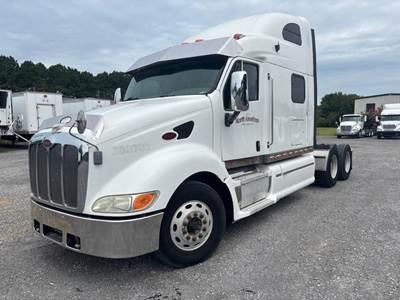 Peterbilt 387 Sleeper Semi Truck - Raised Roof Sleeper, Caterpillar 668HP, 18 Speed Manual