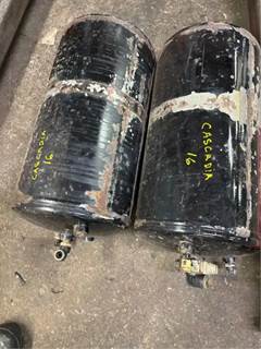 Freightliner Cascadia Air Tank