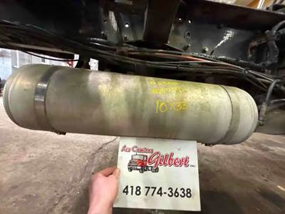 Mack Pinnacle Air Tank for a 2015 Mack CXU600