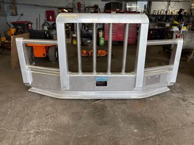 Kenworth T880 Bumper Guard